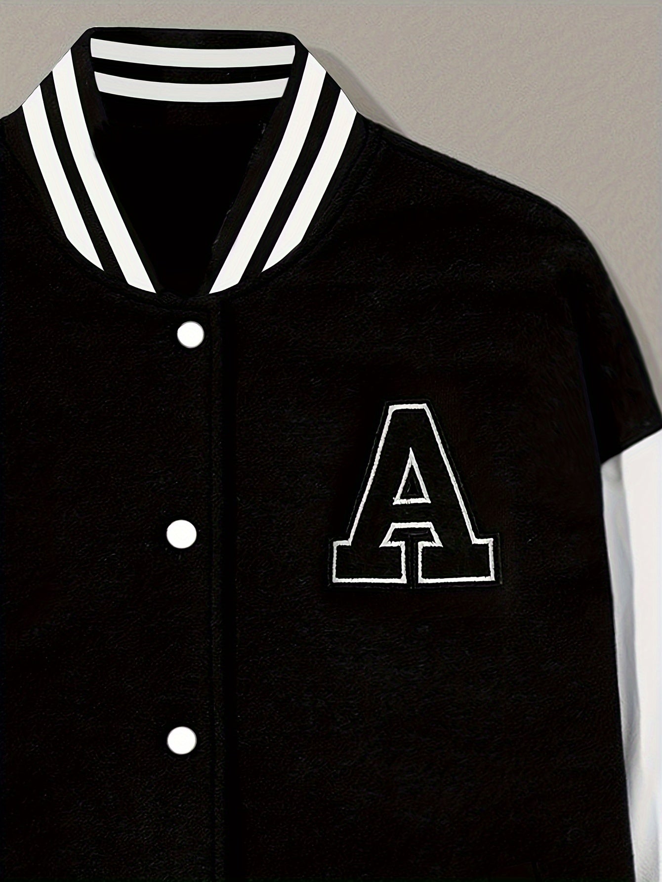 Lisa - Stijlvolle varsity dames vest met letter print