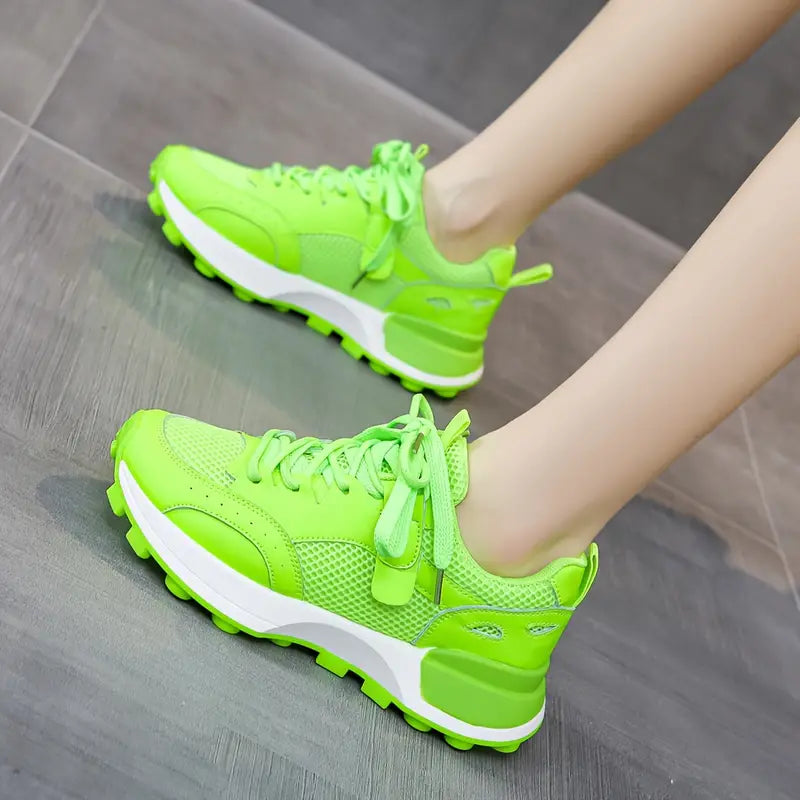 Felesty Stijlvolle dames sneaker met veters groen