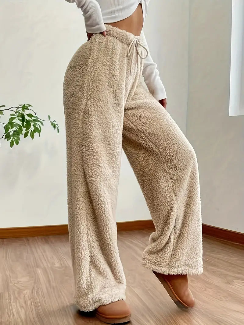 Emma - Stijlvolle fuzzy sherpa straight leg dames broek