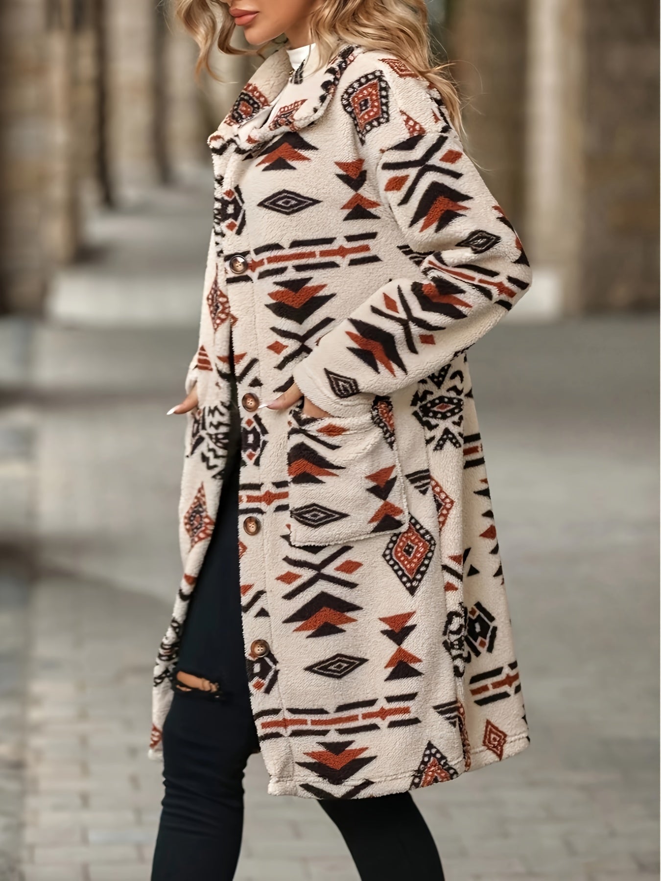 Zaniyah - Elegante Aztec print fleece midi dames jas met kraag